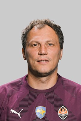 Andriy Pyatov 2022-2023