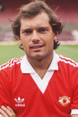 Ray Wilkins 1983-1984