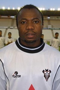 Emmanuel Amunike 2001-2002