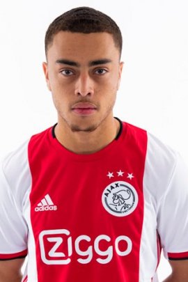 Sergiño Dest 2019-2020